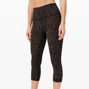 Lululemon wunder under high rise 21 inch leggings size 4